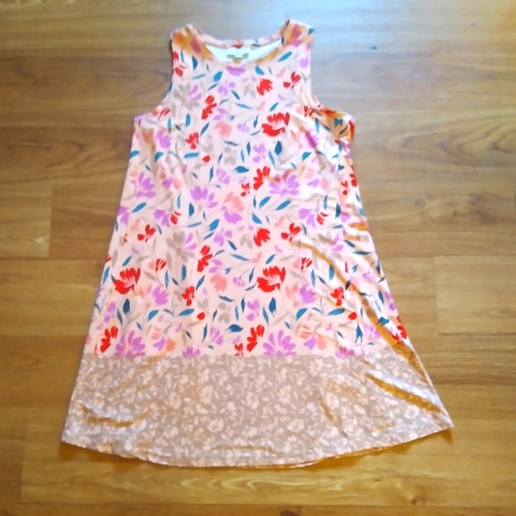 Dresses & Skirts - Like New LOFT Peach Floral Dress Sz M
